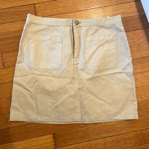 APC skirt size 36 never worn
